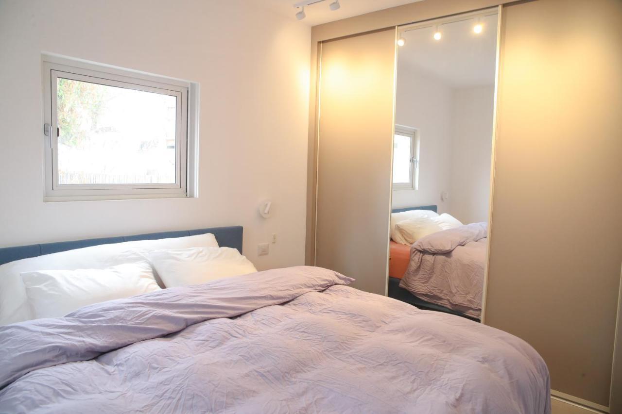 Bugrashov - Charming, Amazing & Quiet 2 Rooms Tel Aviv Exterior foto